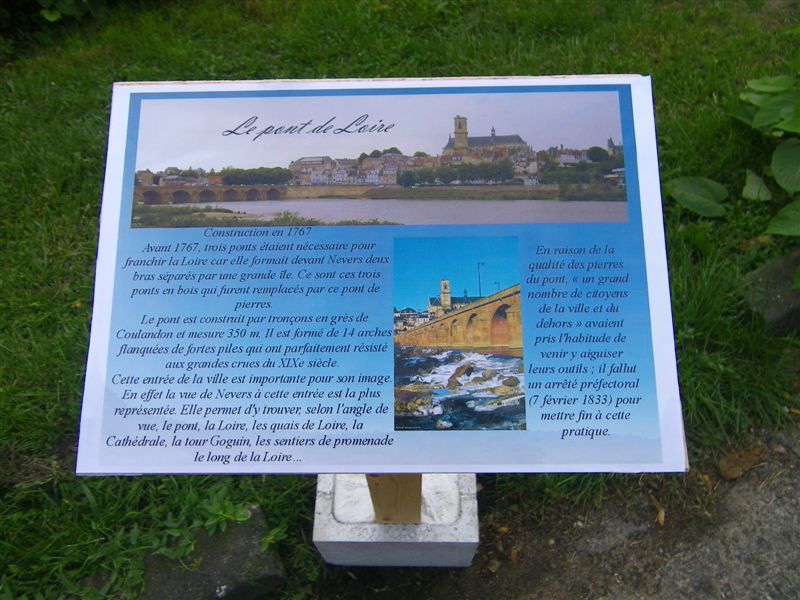 Panneau 1 : présentation du pont de Loire